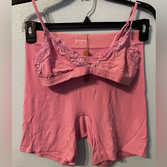NWT SKIMS FITS EVERYBODY BOYFRIEND BOXER - Picture 5 of 5
